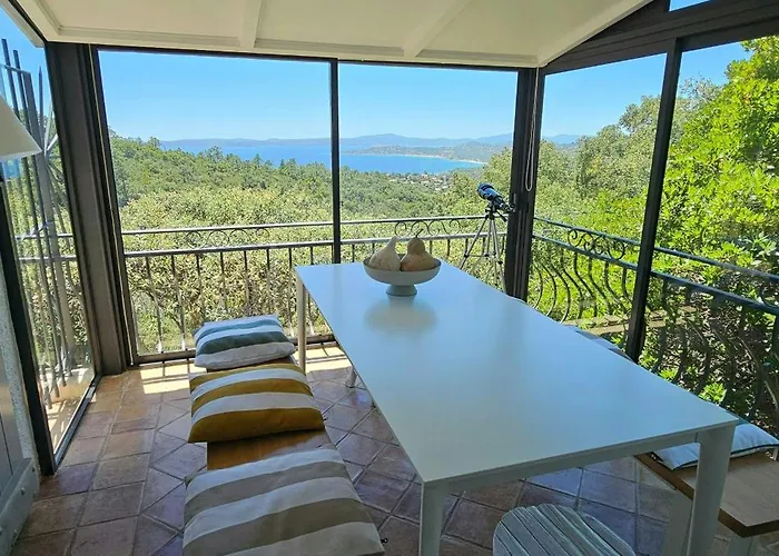 Provencal Facing The Gulf Of Saint-tropez Tatil Evi
